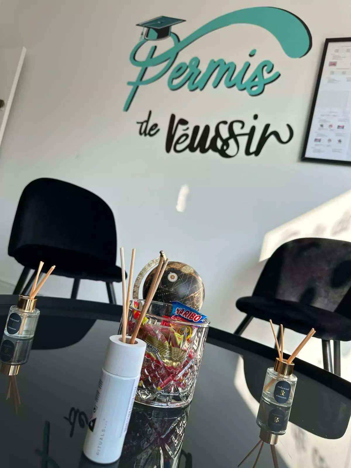 Permis de Reussir Salle daccueil Permis de reussir Auto-école